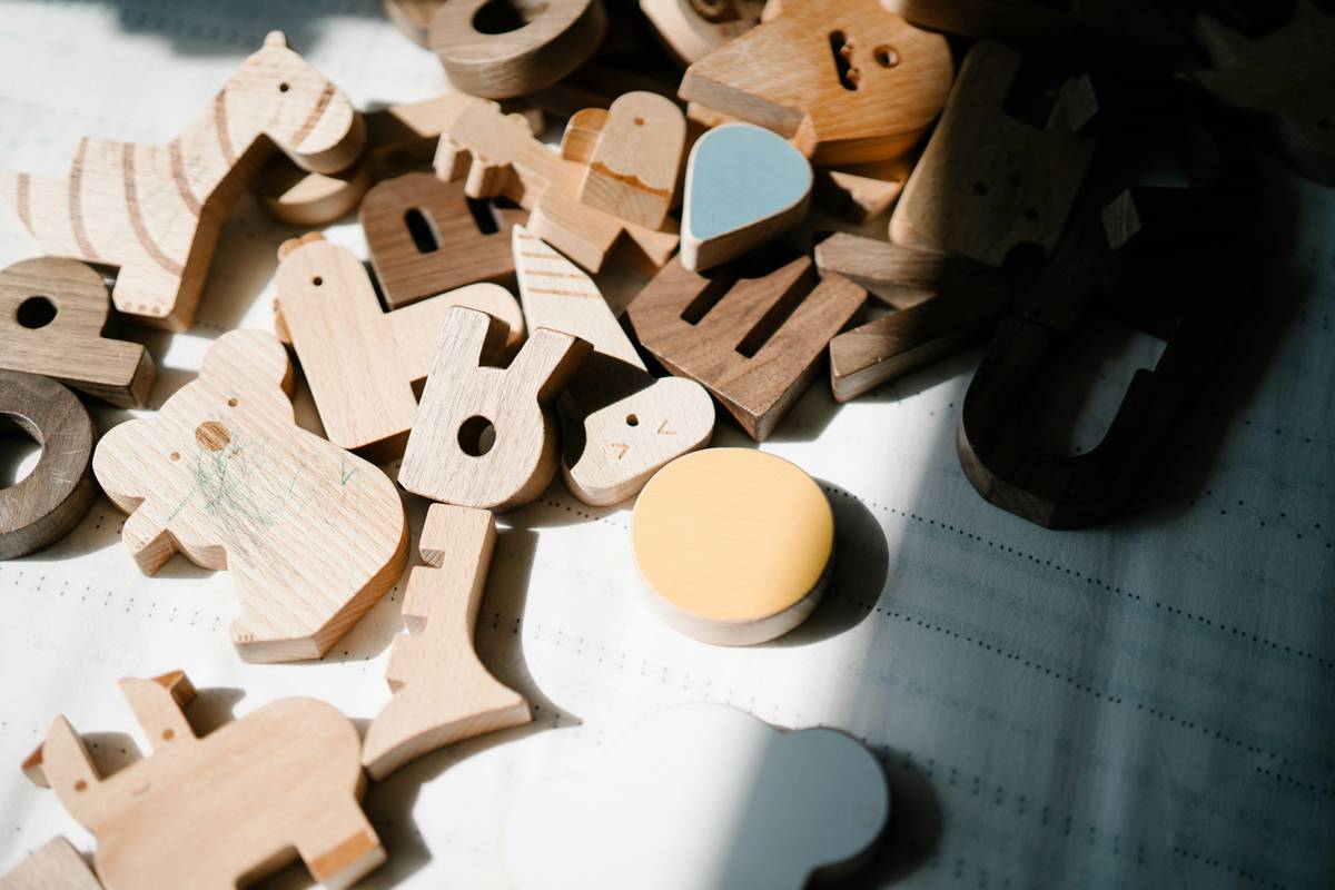 10 Thoughtful & Truly Sustainable Baby Gifts (That Aren’t Just Another Plastic Rattle)